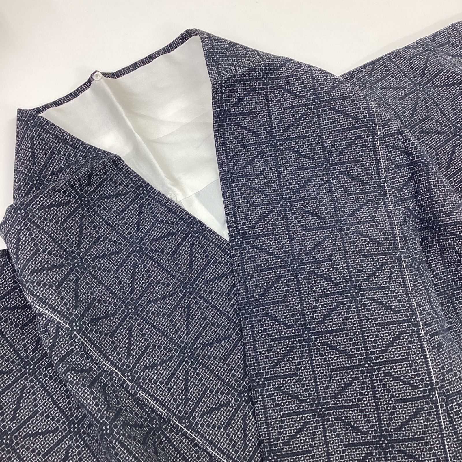 裕*様 着物反物、紬、リメイク素材、正絹P418 新品未使用、袷着物、本塩沢、正絹、リメイク素材R770 - メルカリ
