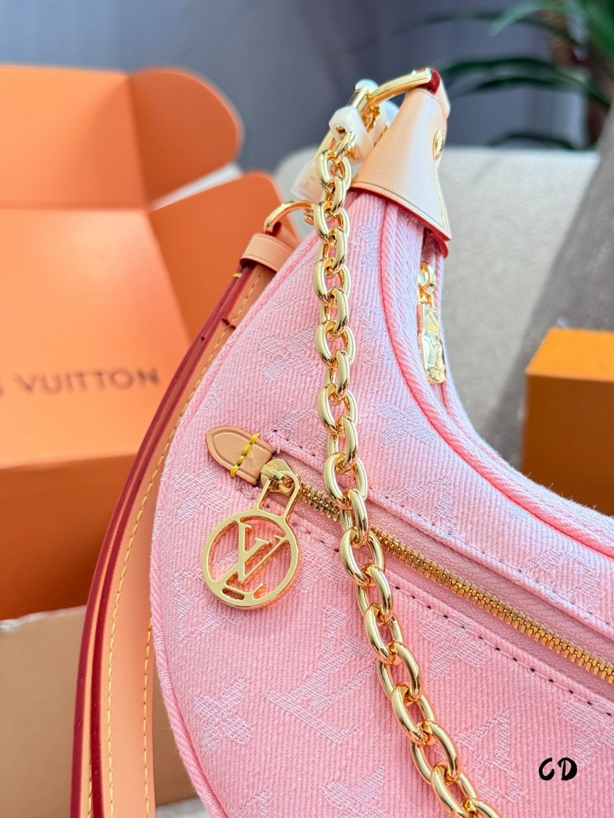今日特価】Louis Vuitton Pink Denim Crescent Bag・ルイ