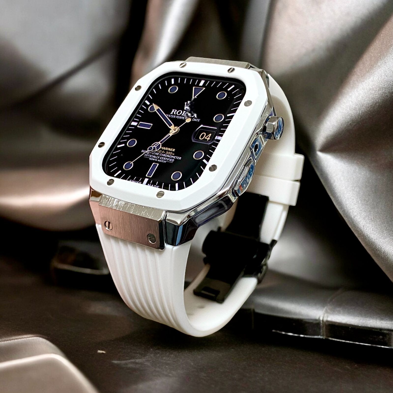 【配送無料】Apple Watchラバーバンド　メタルカバーケースカスタムアップルウォッチ白 Apple Watchアクセサリー