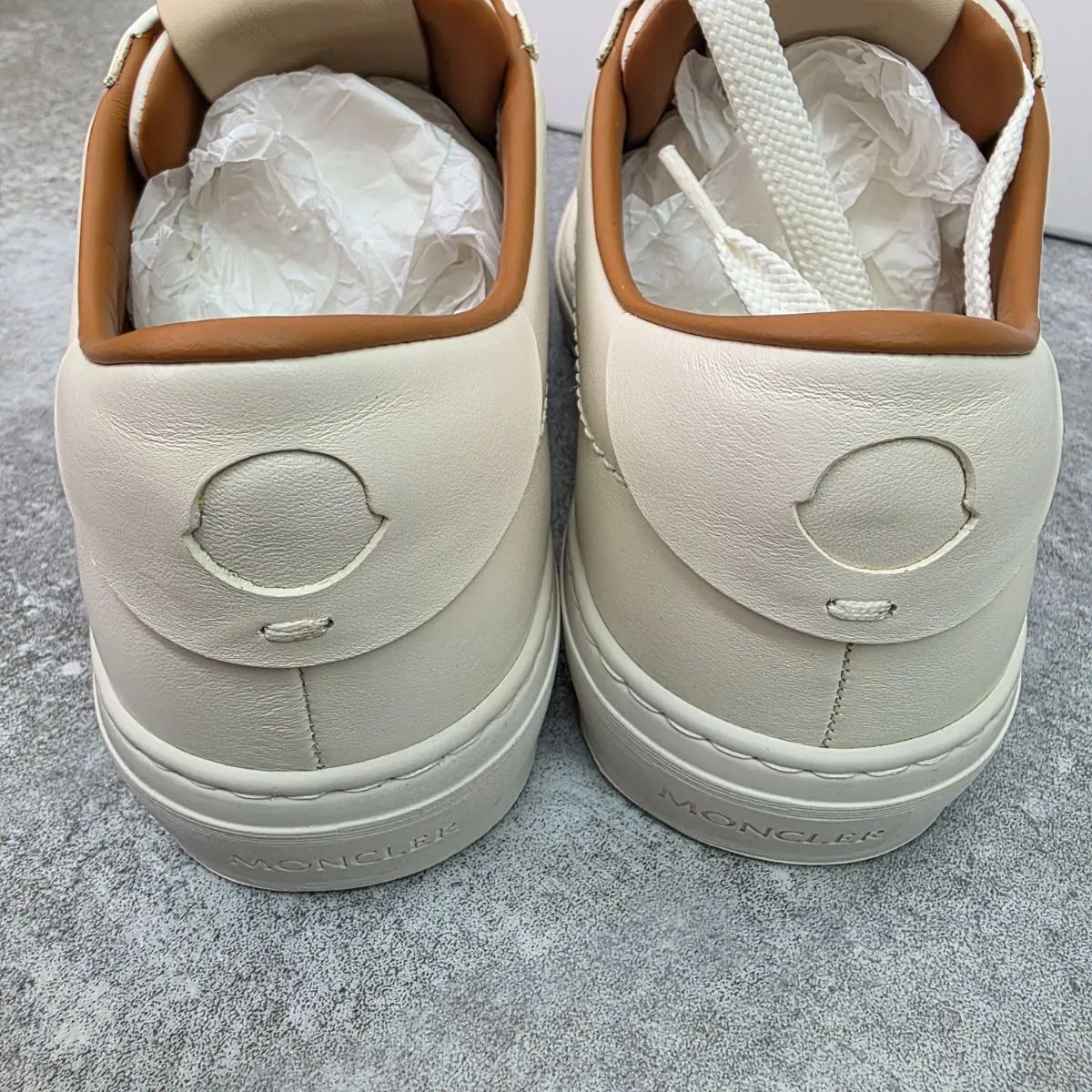 ☆ 新品・未使用品 定価11万 MONCLER(モンクレール) Monclub