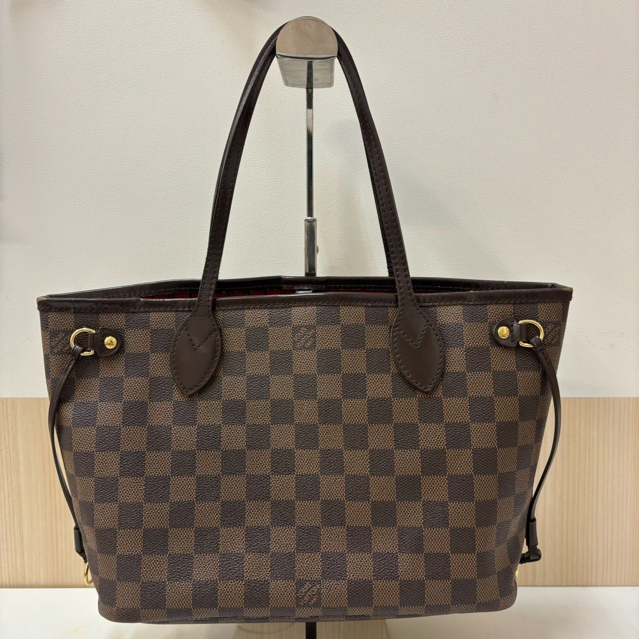 【限定価格】LOUIS VUITTON ルイヴィトン トートバッグ ダミエ ネヴァーフルPM ハンドバッグ 肩掛け 通勤 通学 ブラウン 茶 鞄 かばん N41359    ゴールド金具 レディース【品】