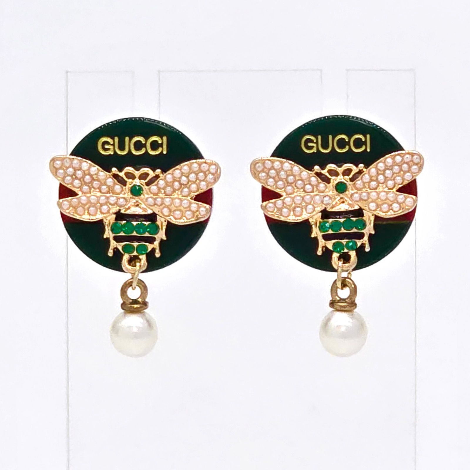GUCCI グッチ ビー・ピアス 両耳 ラウンドプレート パール