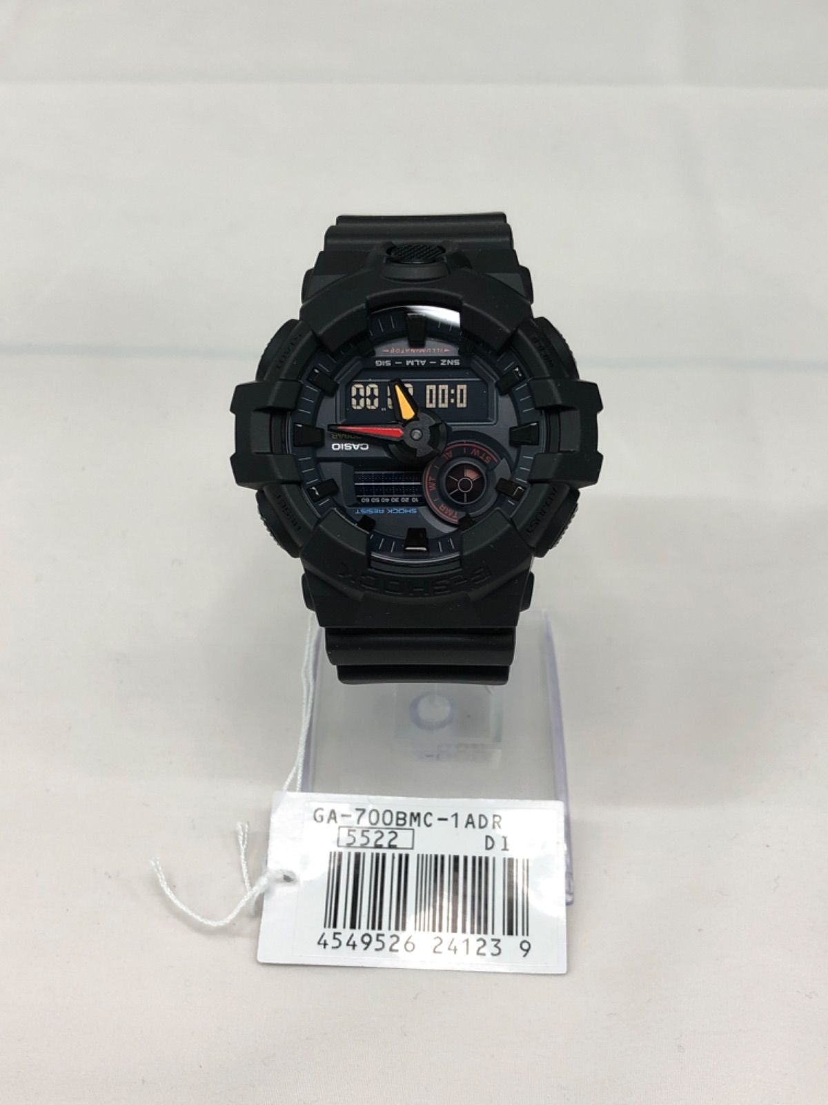 B801 CASIO (カシオ) 腕時計 G-SHOCK(Gショック)「Black × Neon」GA-700BMC-1Aメンズ