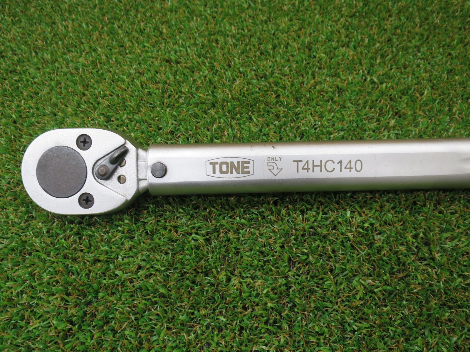 トネ TONE プレセット形 トルクレンチ 差込角12.7mm 1 2 T4HC140 140N m
