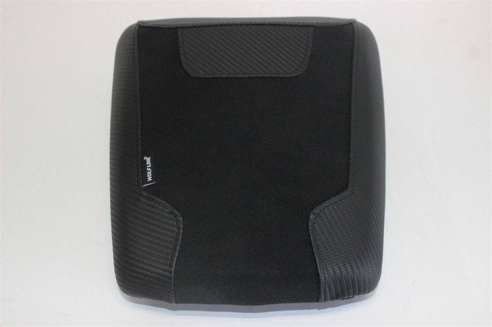 Vストローム1050 v-strom1050 vstrom1050 2020 以降 リアシート カスタム 本体あり 黒Xカーボン調