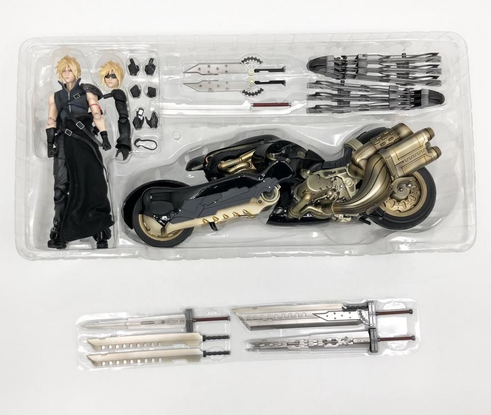 中古】開封 スクウェア・エニックス FINAL FANTASY VII ADVENT CHILDREN FF7 PLAY ARTS改 クラウド・ ストライフ＆フェンリル[17] - スペシャルオファ