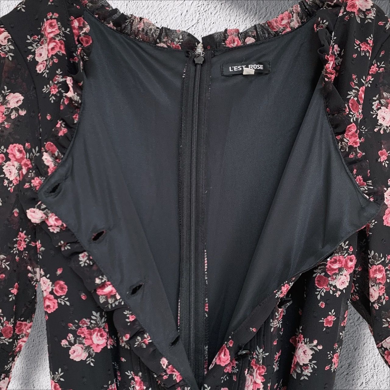 美品　レストローズ　レディース　半袖　ワンピース　薔薇柄　レース　リボン　黒　M L'EST ROSE #anc レストローズ ワンピース 2 ピンク 黒 バラ