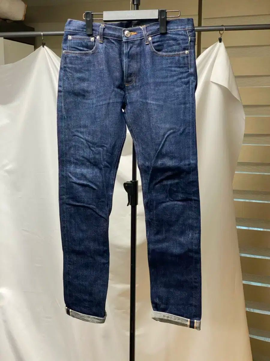 【雷市場（ポンジャン）商品韓国直送】 A.P.C.(アー・ペー・セー) セルビッジ デニム 出品
