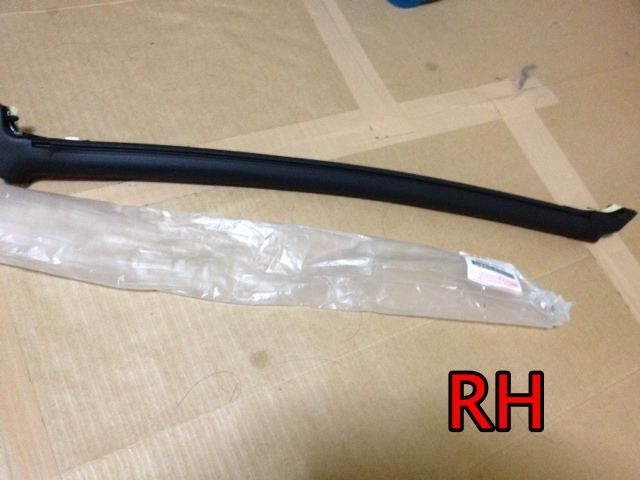 スズキ SUZUKI 純正 カプチーノ EA11R EA21R ルーフ サイド ウェザーストリップ 右 RH 運転席 単品 パーツ エンジン タイヤ バンパー 検索 マフラー