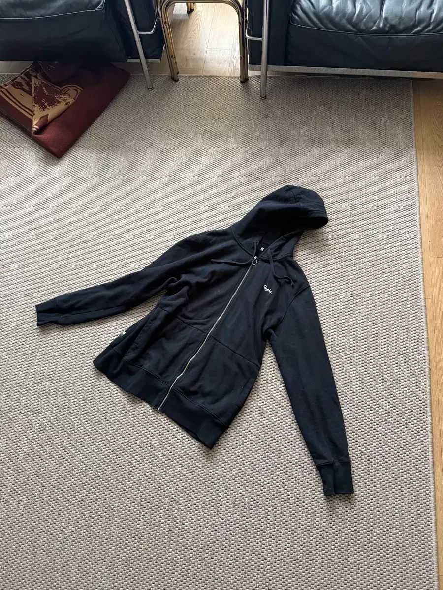 【雷市場（ポンジャン）商品韓国直送】 Rapha ジップアップ フード 黒 Large