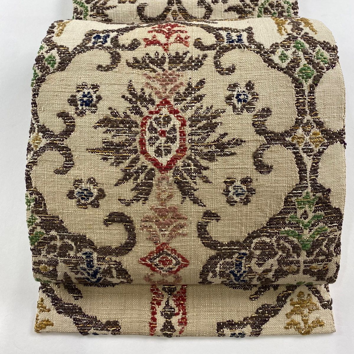 H-587 名古屋帯 松葉仕立て 化繊 八寸 カジュアル 刺繍 華模様 楽天市場】八寸袋名古屋帯 松葉仕立て 全通（立涌花・紺） 日本