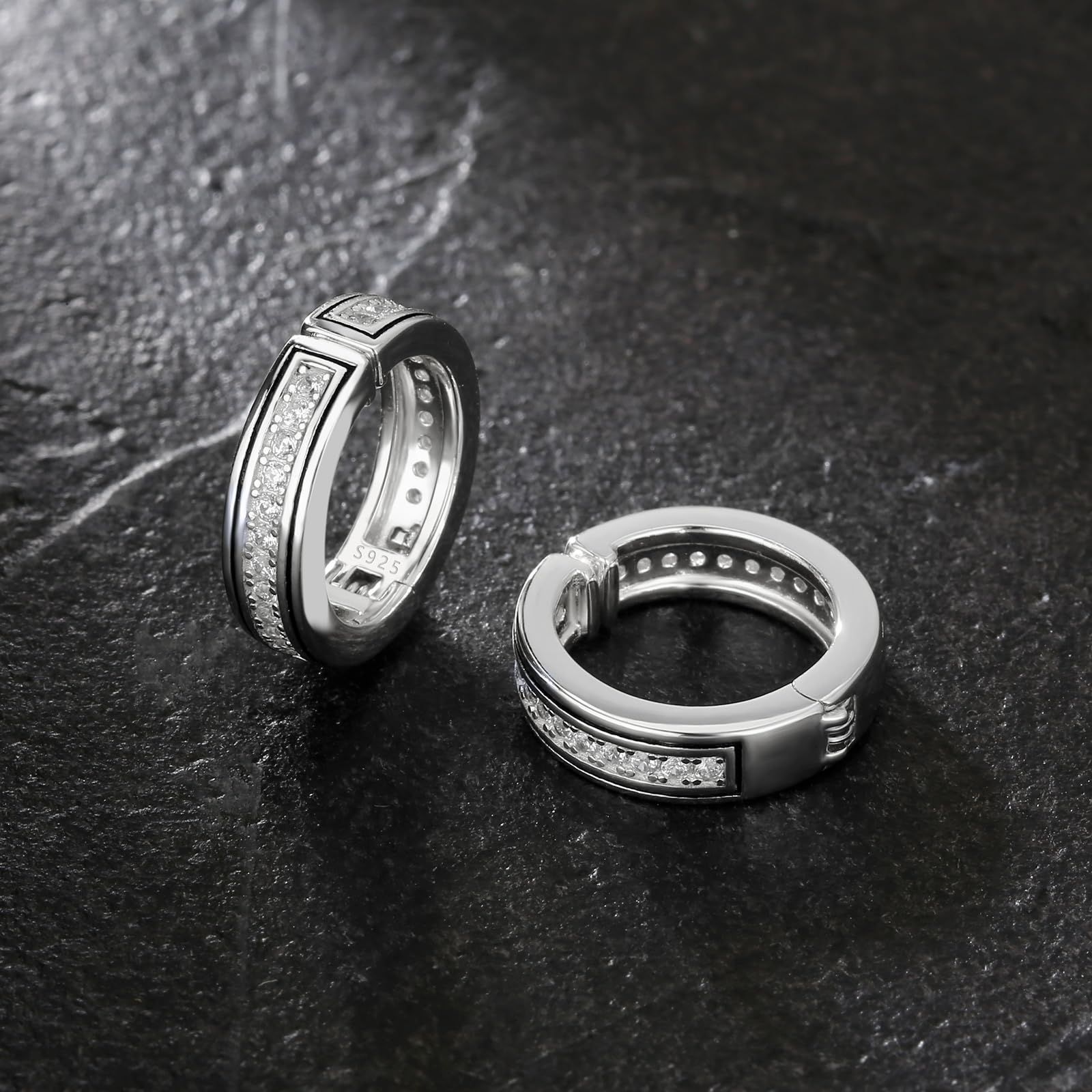 残りあと僅か！イヤーカフ CZダイヤ 幅15mm フープイヤリング