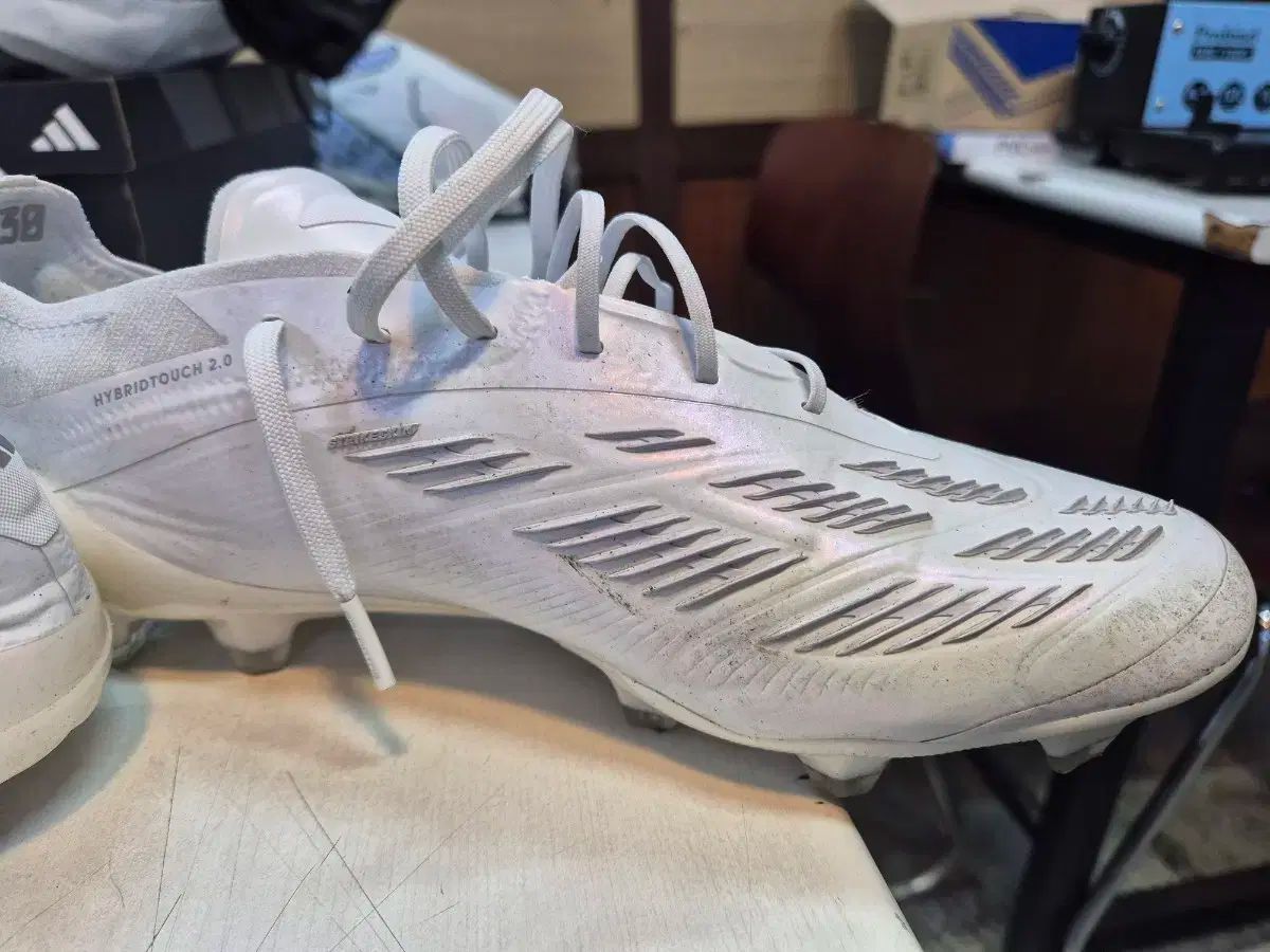 adidas アディダス