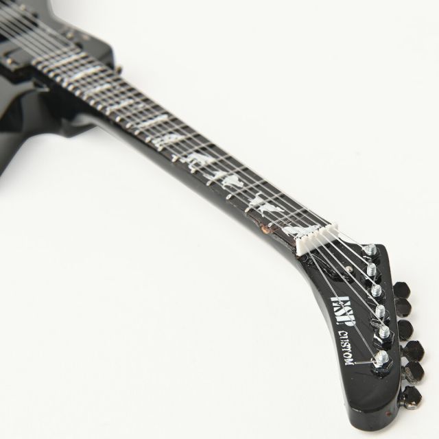 METALLICA メタリカ - James Hetfield ESP Man To Wolf Mini