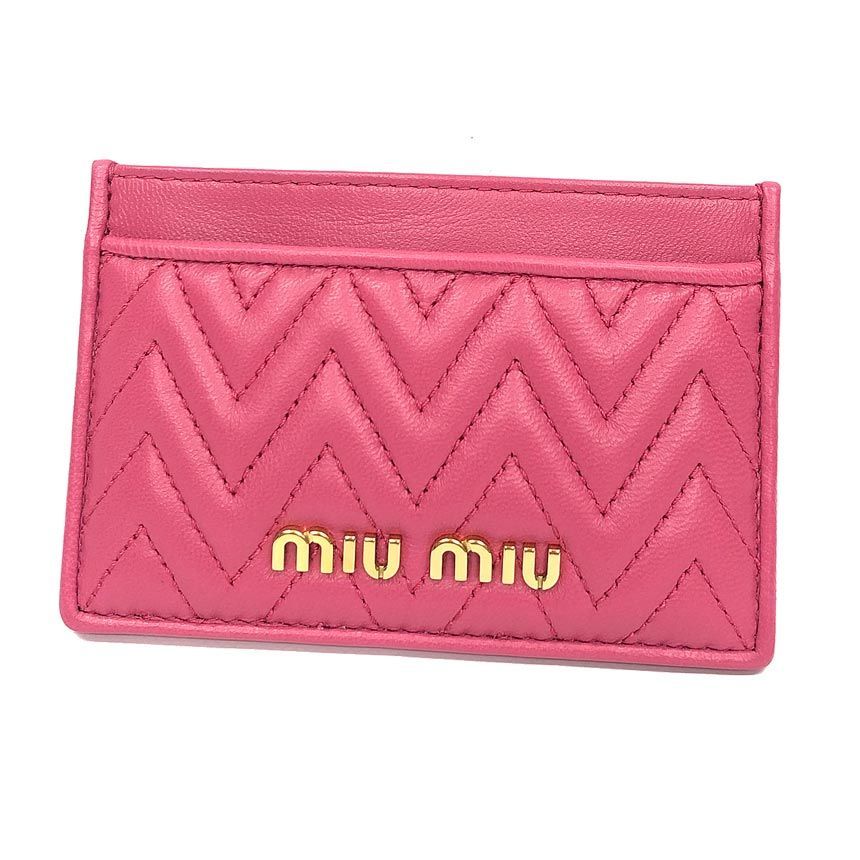 miumiu レザー パスケース ピンク 定期入れ カードケース - 名刺入れ