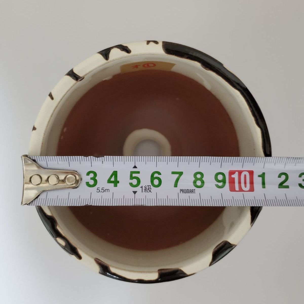 新品】桜島産軽石 植木鉢 芥子色 新品】桜島産軽石 植木鉢 芥子色 軽石桜島