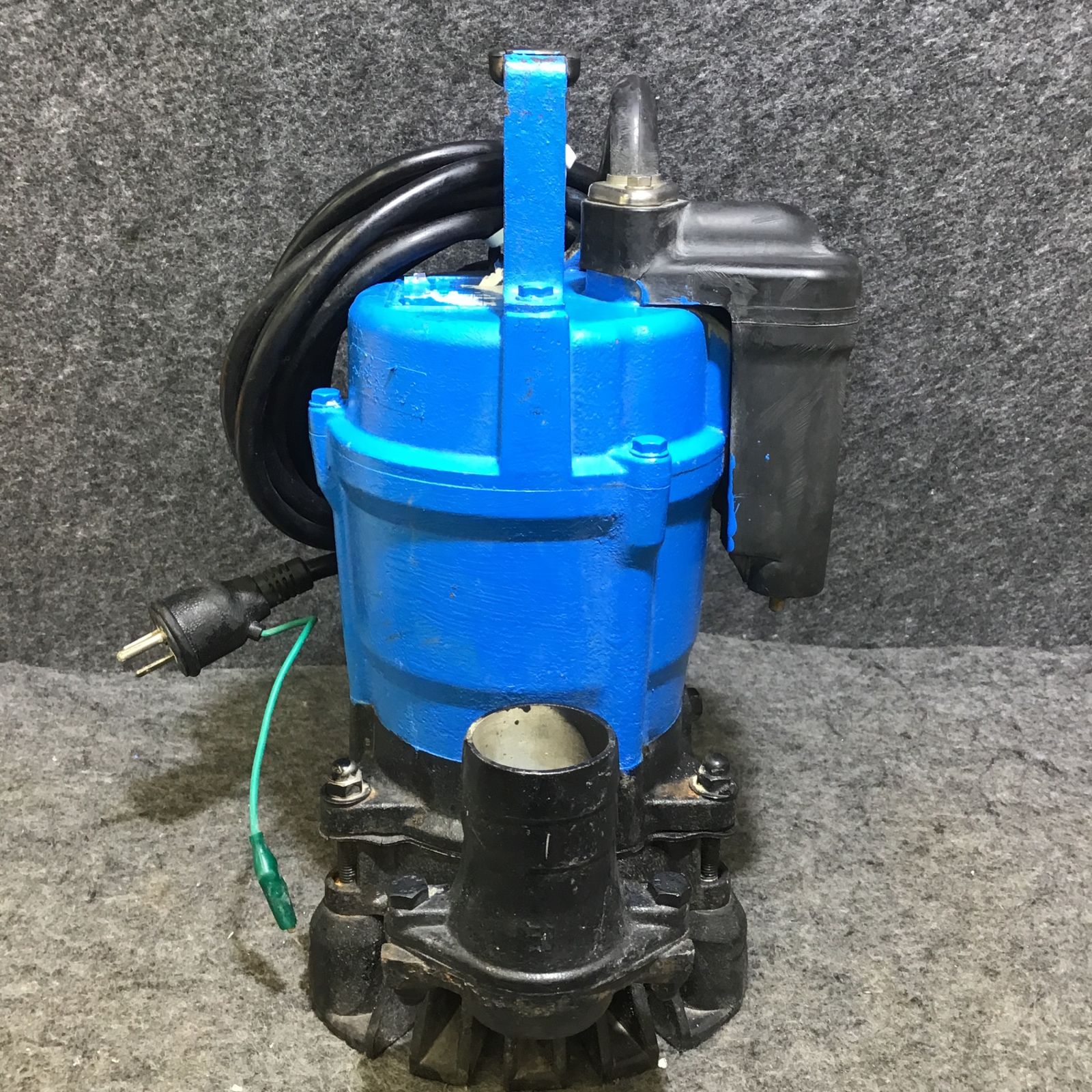 中古品】鶴見 ツルミ 水中ポンプ 型番不明 HSE2.4S？【桶川店】 - メルカリ