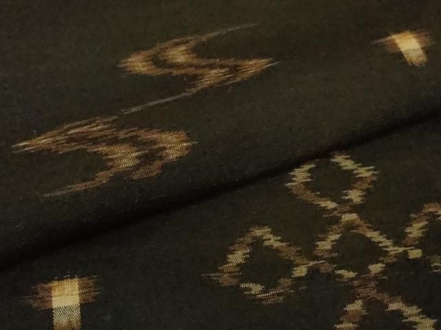 平和屋本店□極上 国指定重要無形文化財 本場久米島紬 手織