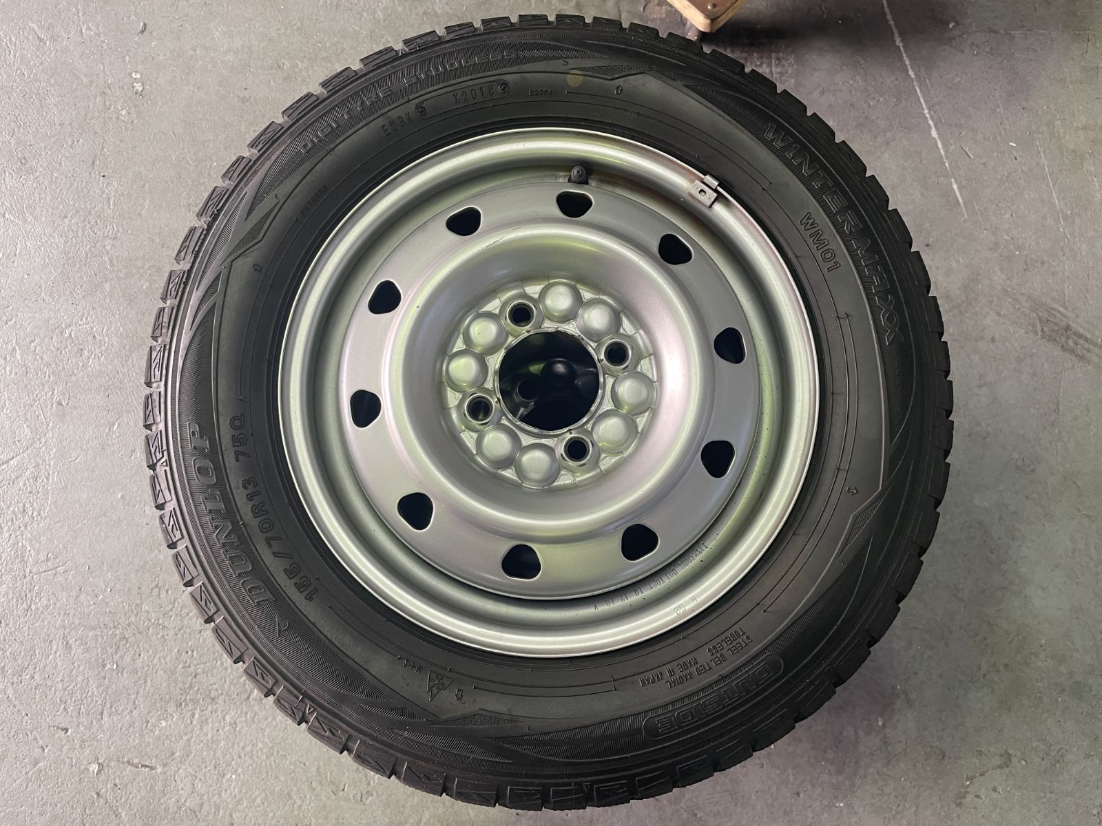 ダンロップ WM 01 155 70 R 13 75 Q 2018年製 スタッドレス スチールホイール 4本セット 溝あり 軽自動車向け 営業所止め発送 ･ 除く