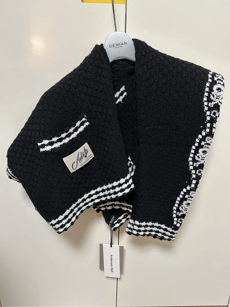 ラウンドネック カーディガン