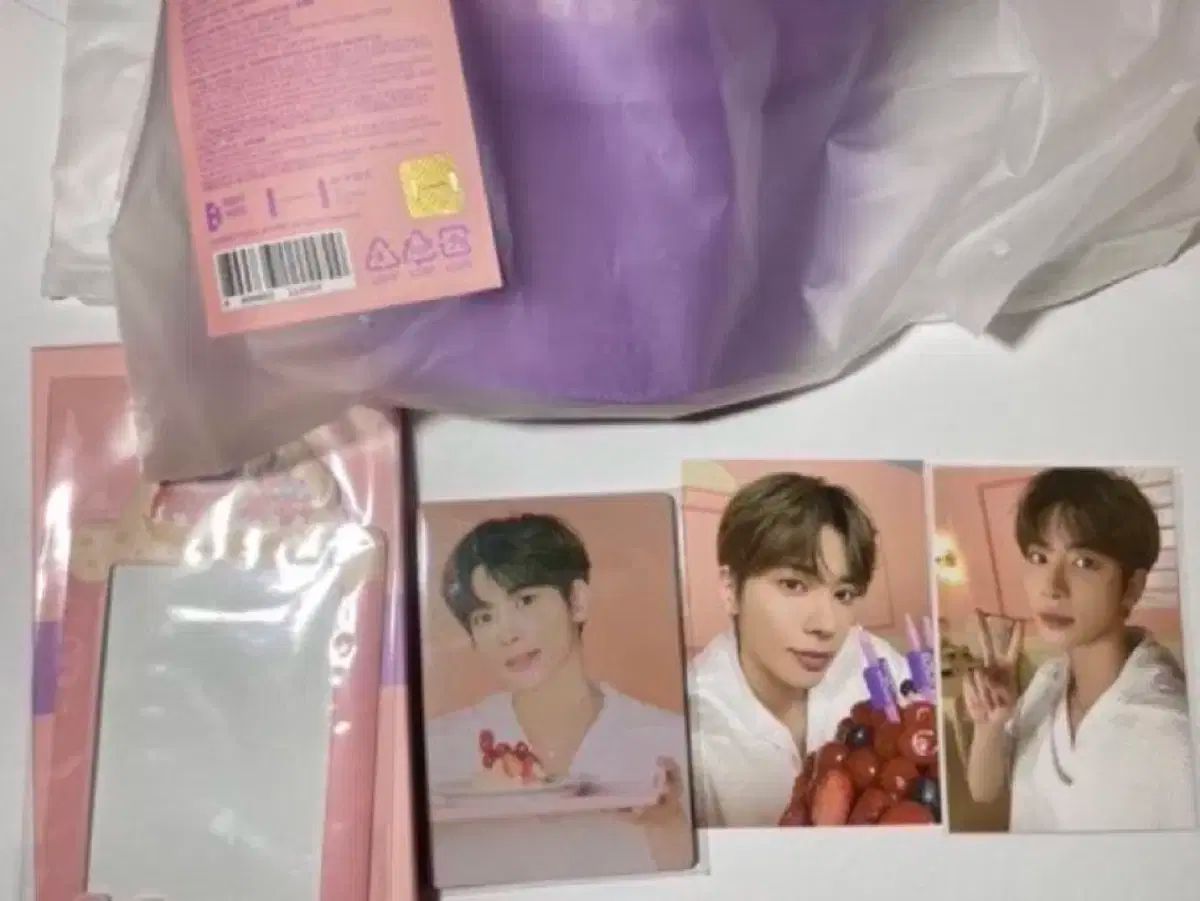 TOMORROW X TOGETHER TXT txt カン テヒョン TAEHYUN テヒョン TAEHYUN ベーカリー Bakery 誕生日 センイル MD 帽子 ハット キャップ ボールキャップ ミニ トレカ ミニ フォトカード セット