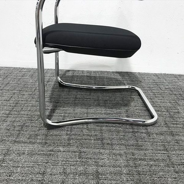 ブラック 会議椅子