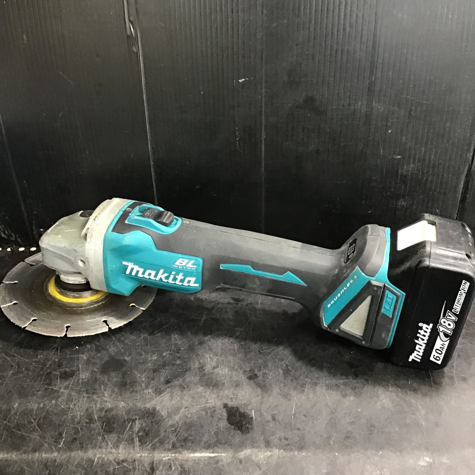 ☆マキタ(makita) 125mmコードレスディスクグラインダー GA504DRGXN【草加店】 - メルカリ