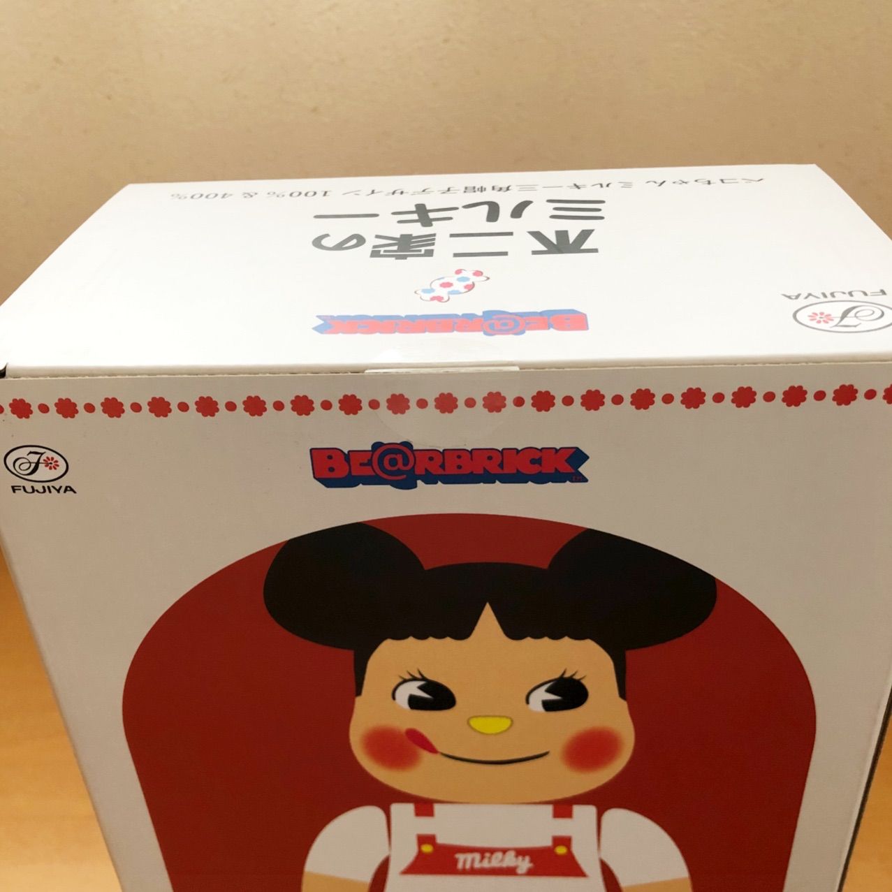 BE@RBRICK ペコちゃん ミルキー三角帽子デザイン 1000％ 公式通販 BE 
