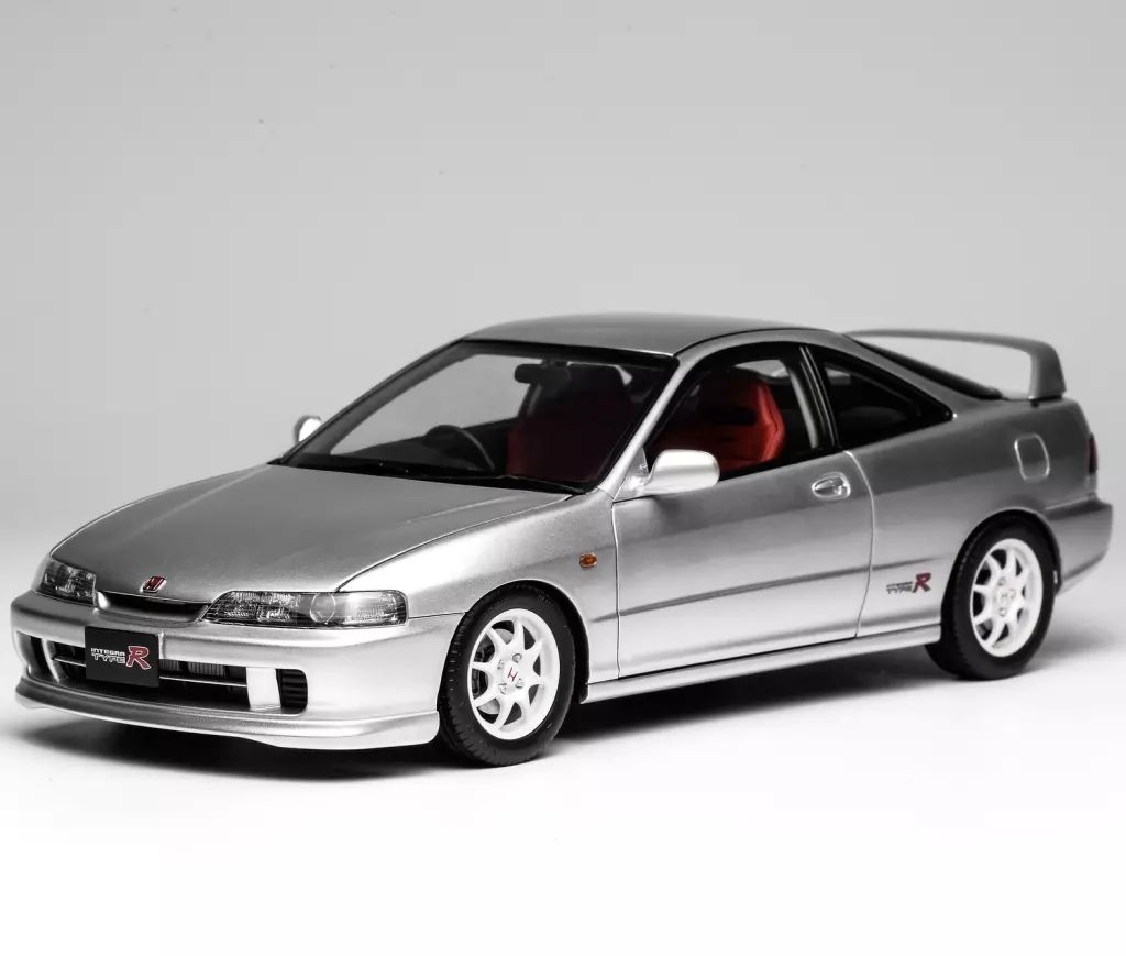 ミニカー 1|18 ホンダ Integra Type R DC2 Early Version ヴォーグシルバーメタリック M85202