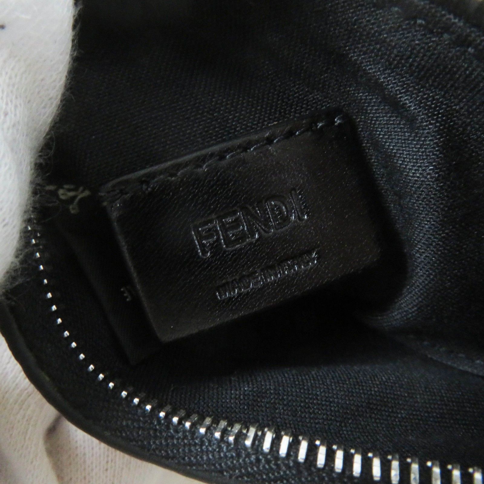 未使用品◎FENDI フェンディ バグズアイ 三角形 バイカラー
