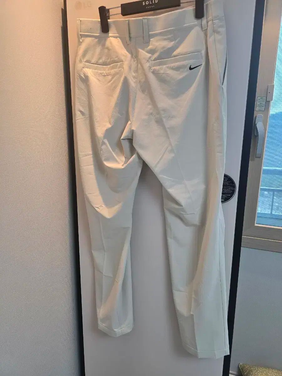 ナイキゴルフパンツ 33