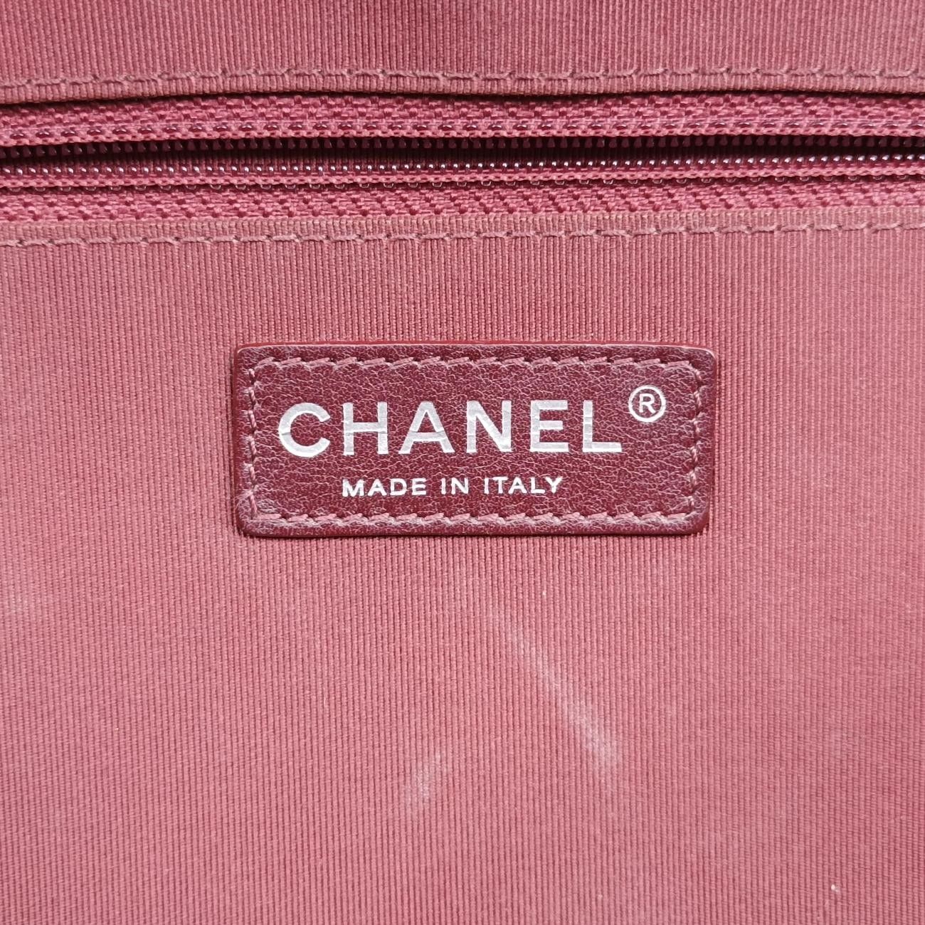 シャネルChanelココボーイ カメラケースレッドレザーA9265620614390 DECORATOM_COM_BR