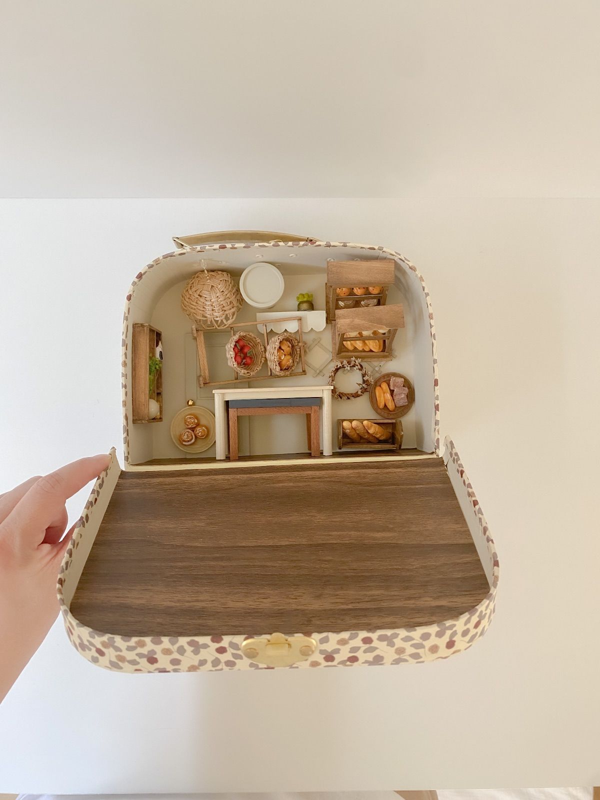 Boulangerie トランクの中の小さなパン屋さん