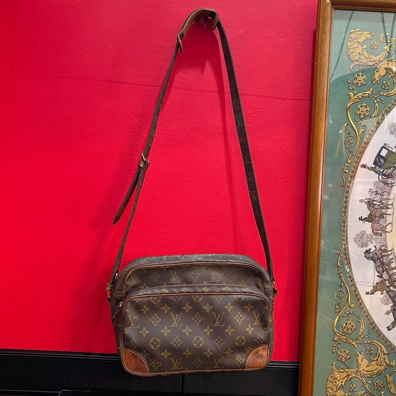 ☆Louis Vuitton　ルイヴィトン　ナイル　モノグラム　ショルダーバッグ　ブラウン　茶色系　メンズ　レディース　ユニセックス　男女兼用　 シリアルナンバー有　型番M45244　ヴィンテージ　VINTAGE　PVCレザー