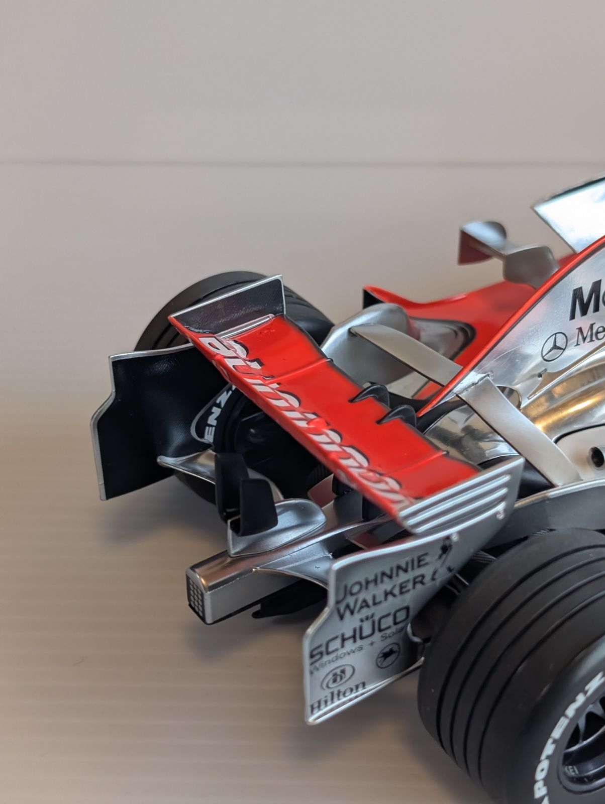 全品送料無料！ チャンピオンカー ミニチャンプス1 18 マクラーレンMP4 23 ルイス ハミルトン 全国送料無料！