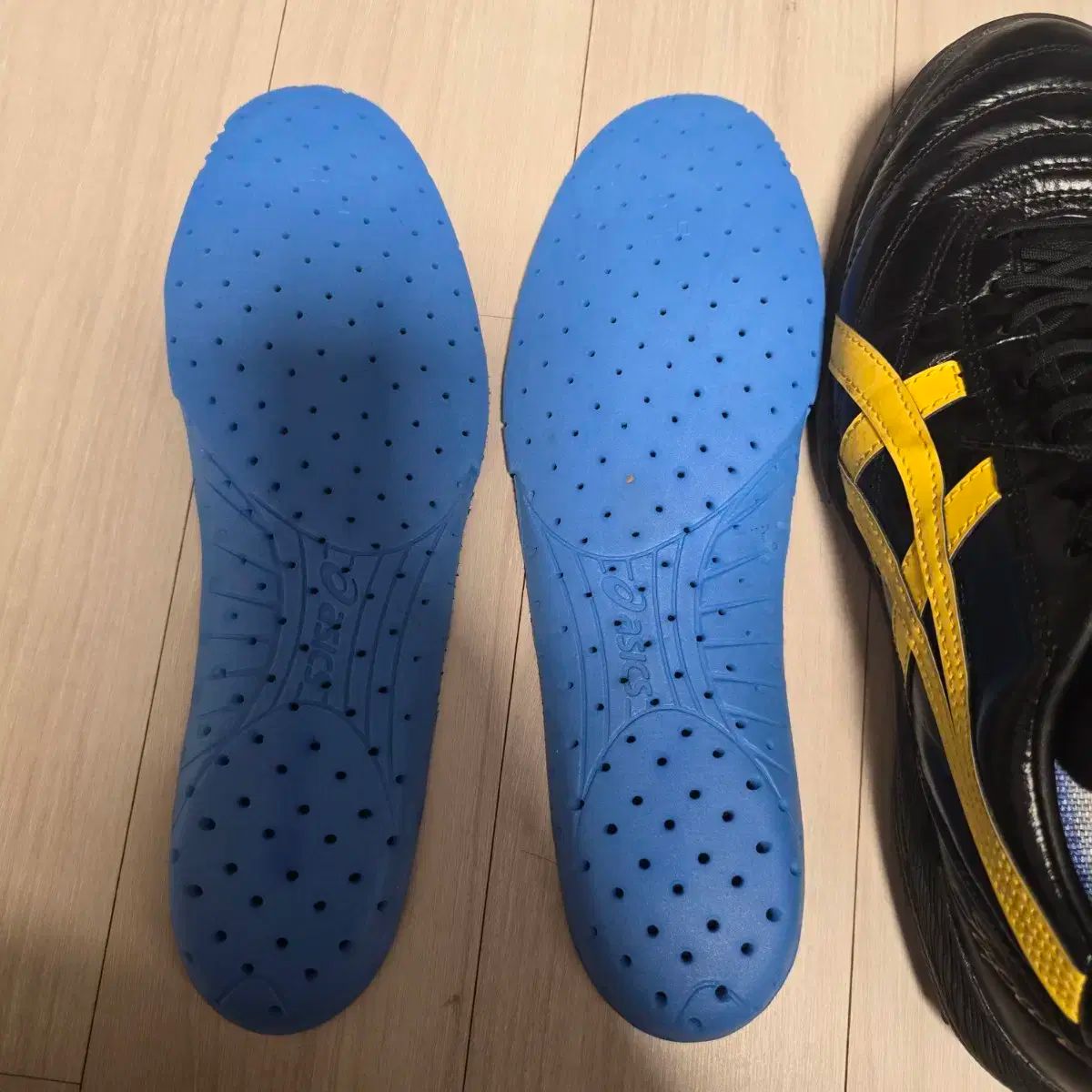 Asics アシックス