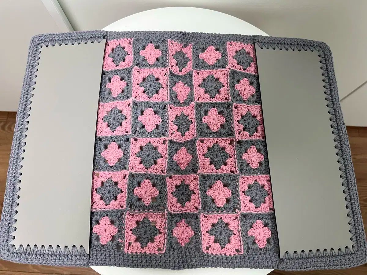 アイデア 編み物 ブックカバー | ブックカバー」のアイデア 編み物 かぎ針編みブックカバーの作り方🌸 超可愛いブックカバーの編み方♪ r⁄crochet