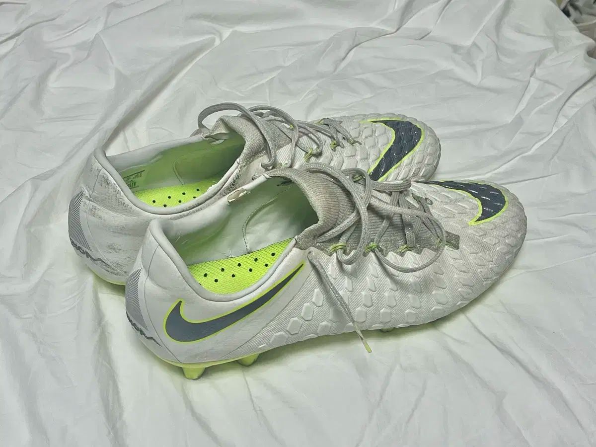 NIKE ナイキ ハイパーヴェノム ファントム 3 エリート HG 265