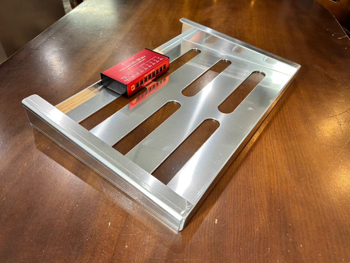 相当サイズ 約46㎝X31.5㎝X6㎝