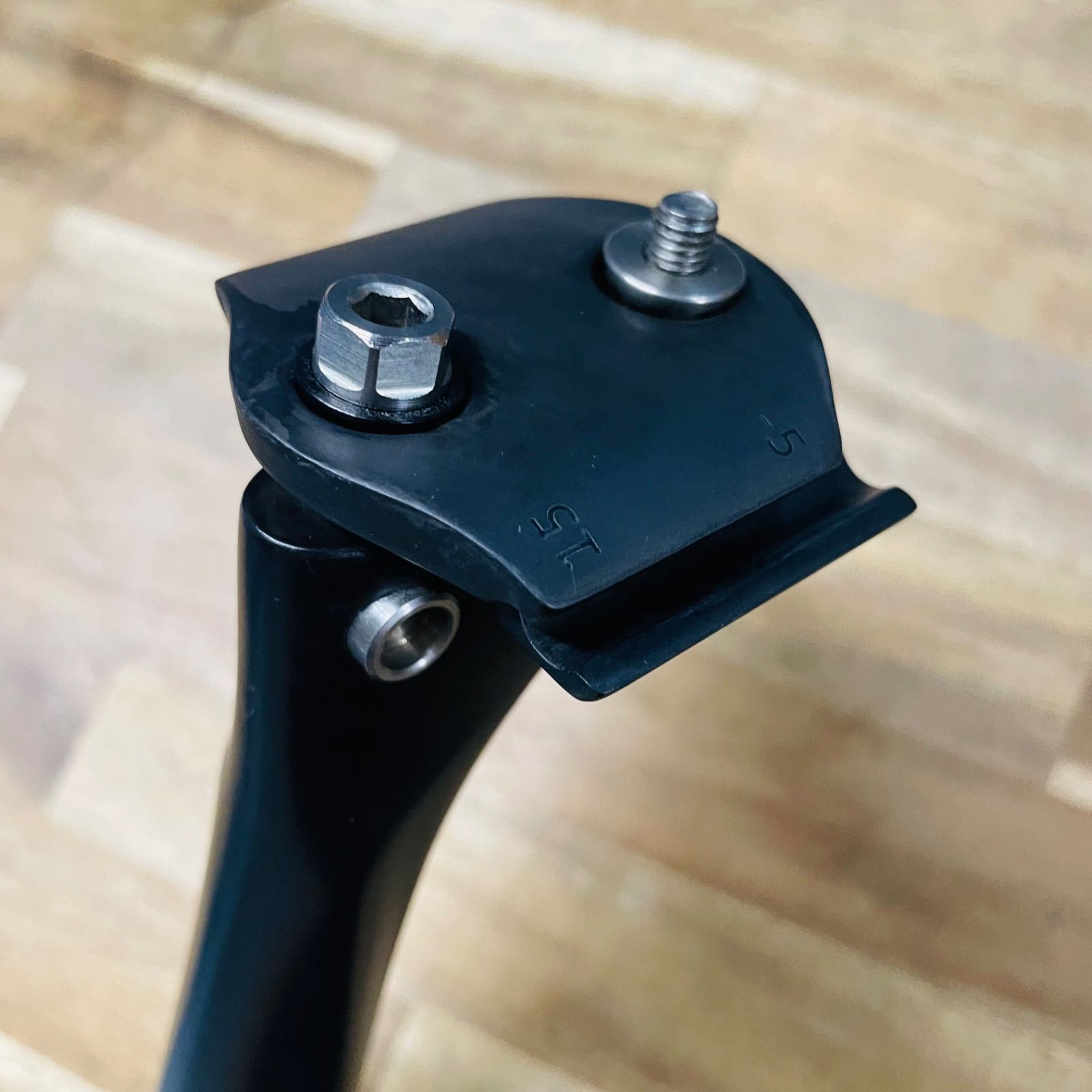 GIANT Contact SLR D-FUSE カーボン シートポスト D型断面 軽量