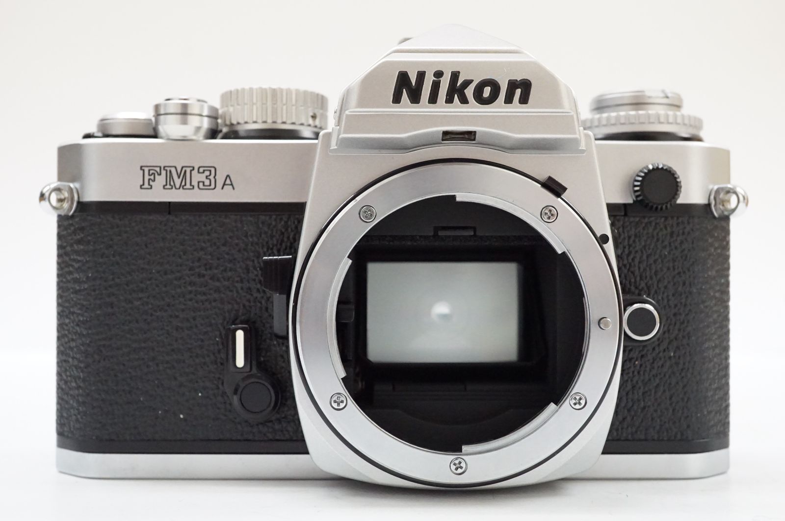 NIKON