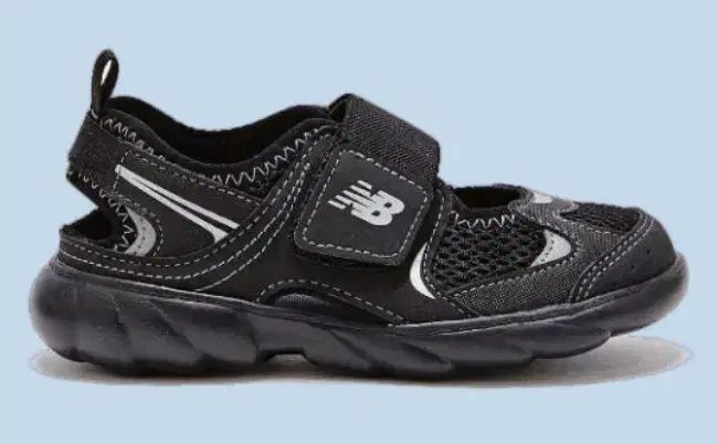 New Balance ニューバランス フリドル 920 黒