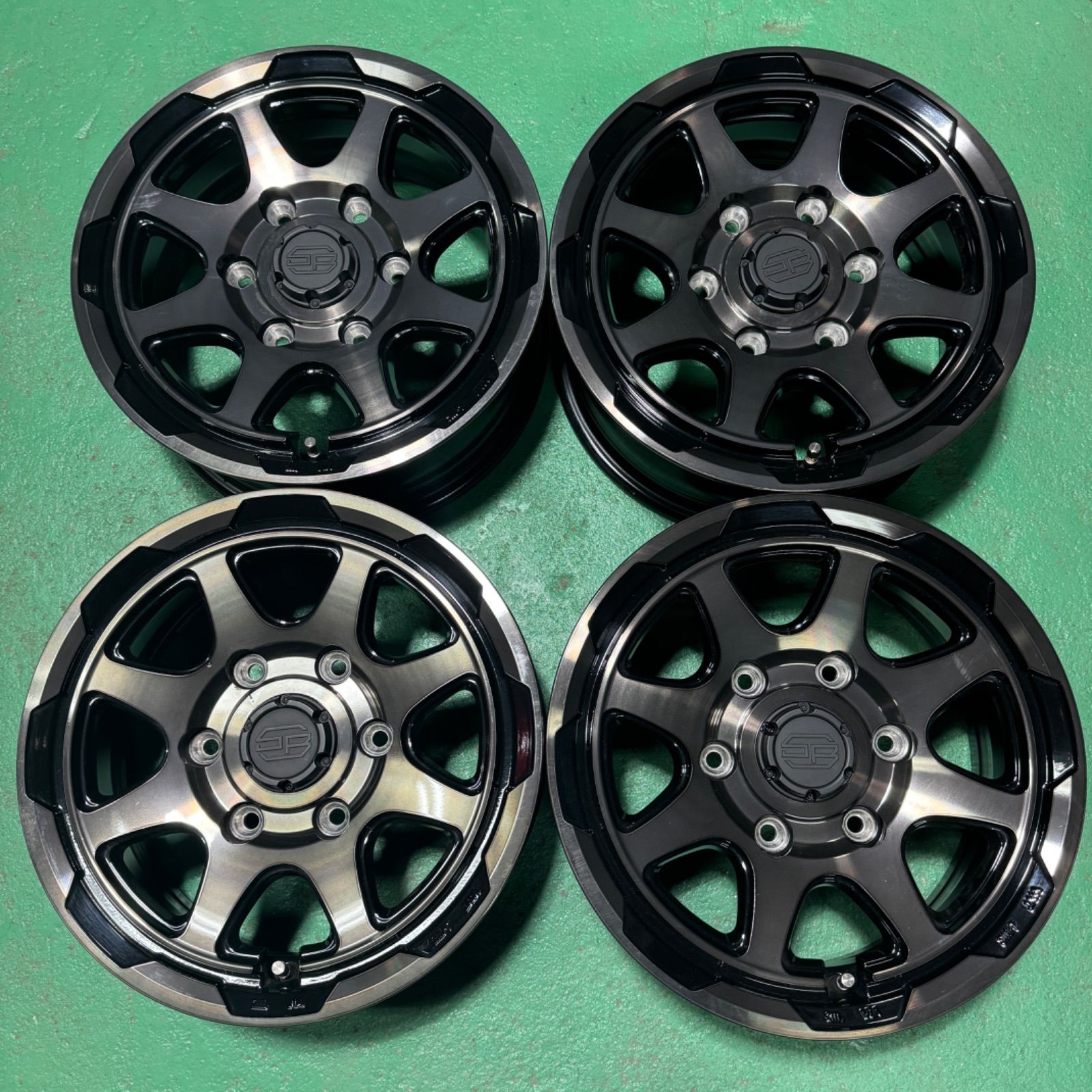 ハイエース WEDS アドベンチャー スタットベルク 15インチ 6j +33 