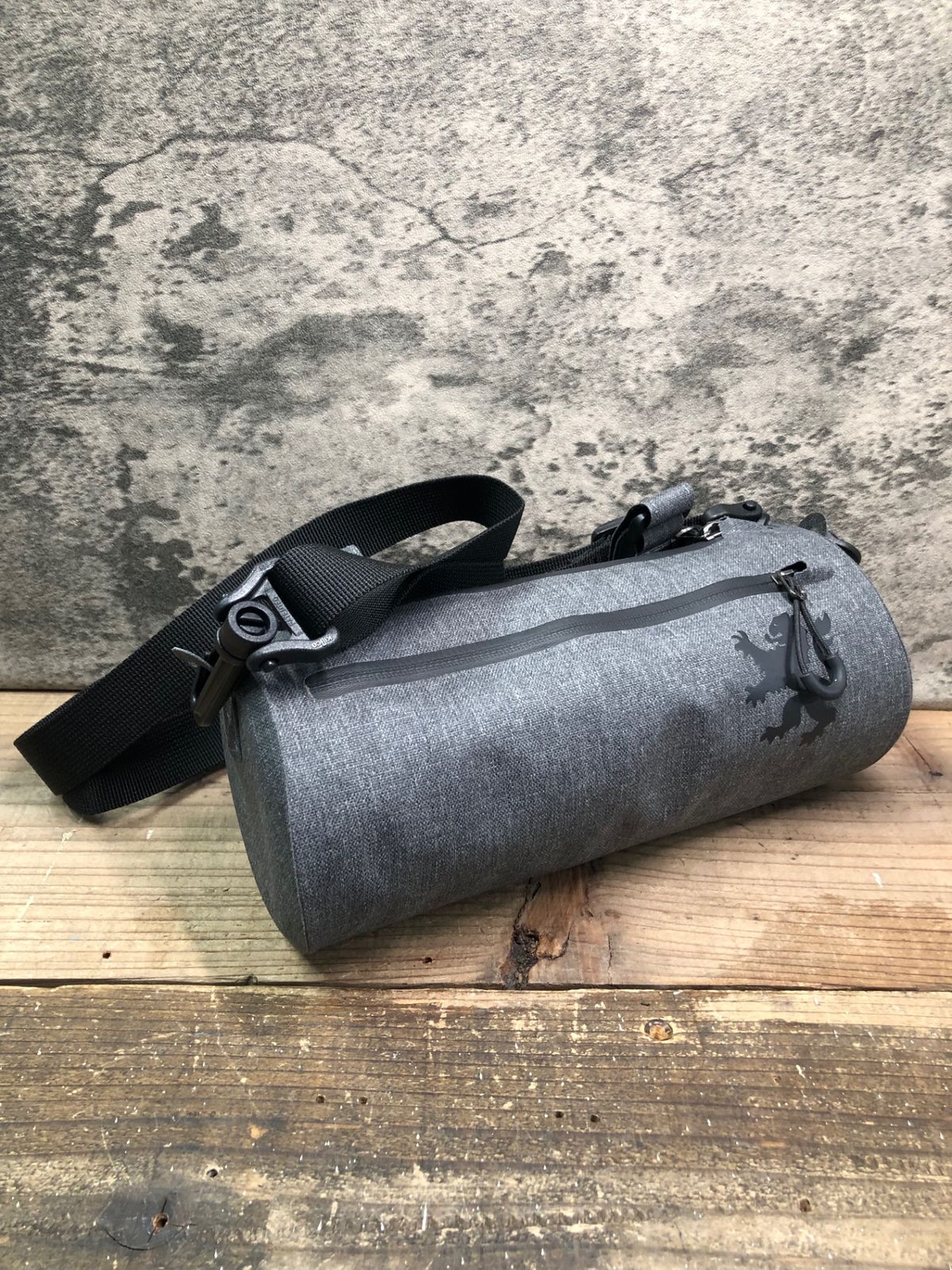 IS380 カペルミュール kapelmuur ハンドルバーバッグ グレー