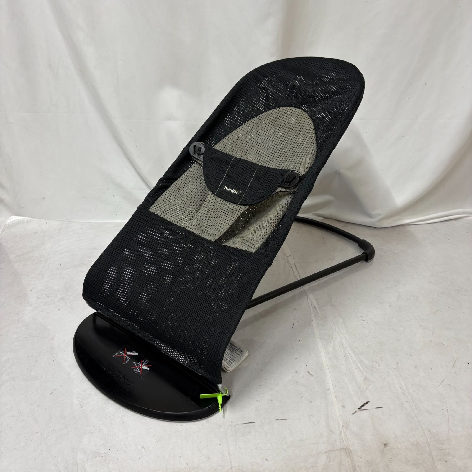 ベビービョルン　バウンサー　メッシュ　ブラック 使用感少ない美品！BABYBJORN バウンサー メッシュ ブラック ベビー