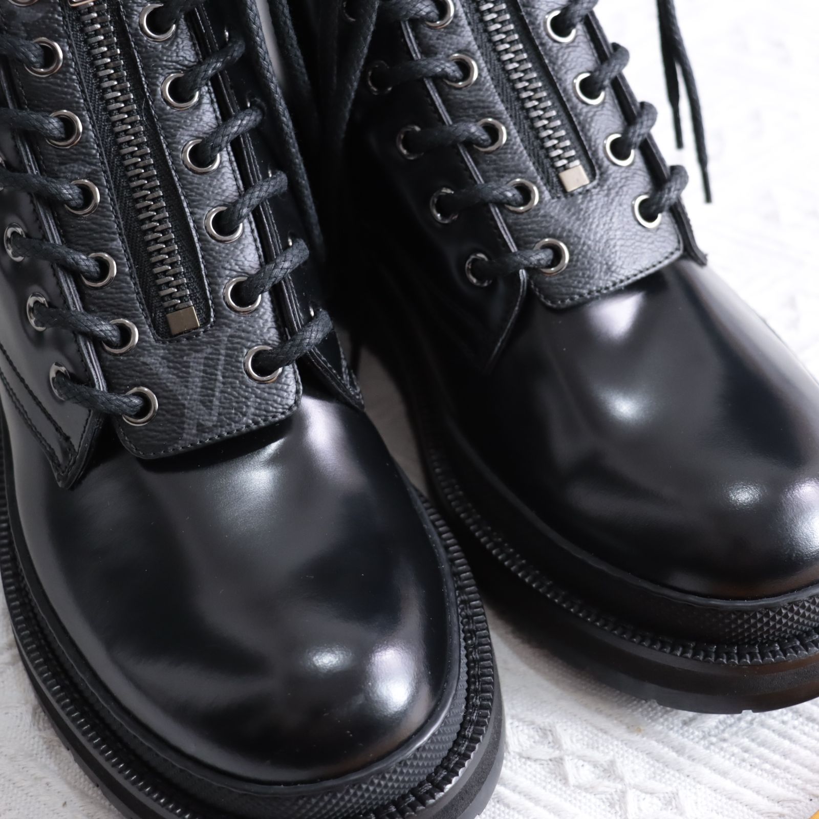 山田涼介さん着用ルイヴィトン アイスライン アンクルブーツ