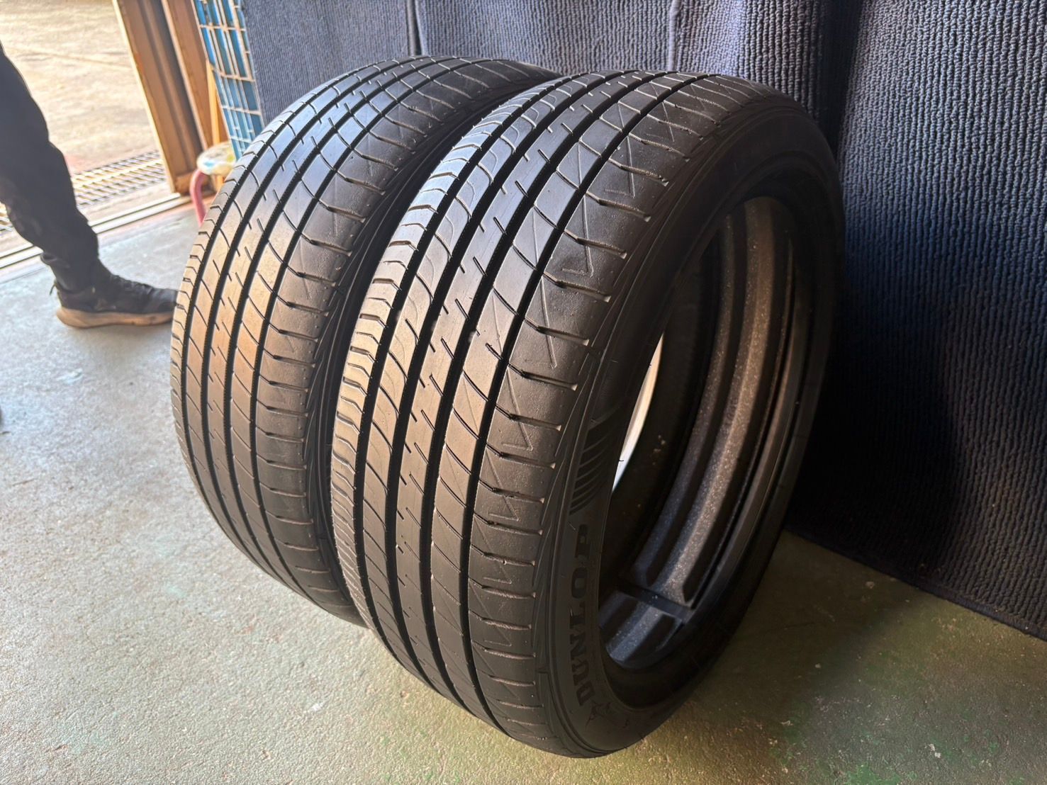 製造 溝7.5分山 DUNLOP LEMANSV 2本 215 45R17 ASP3259