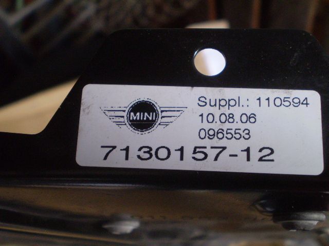 BMW MINI R53 カブリオレ 純正 リアパワーウィンドウレギュレター 左側 ジャンク FFCRYSTALESIA_COM