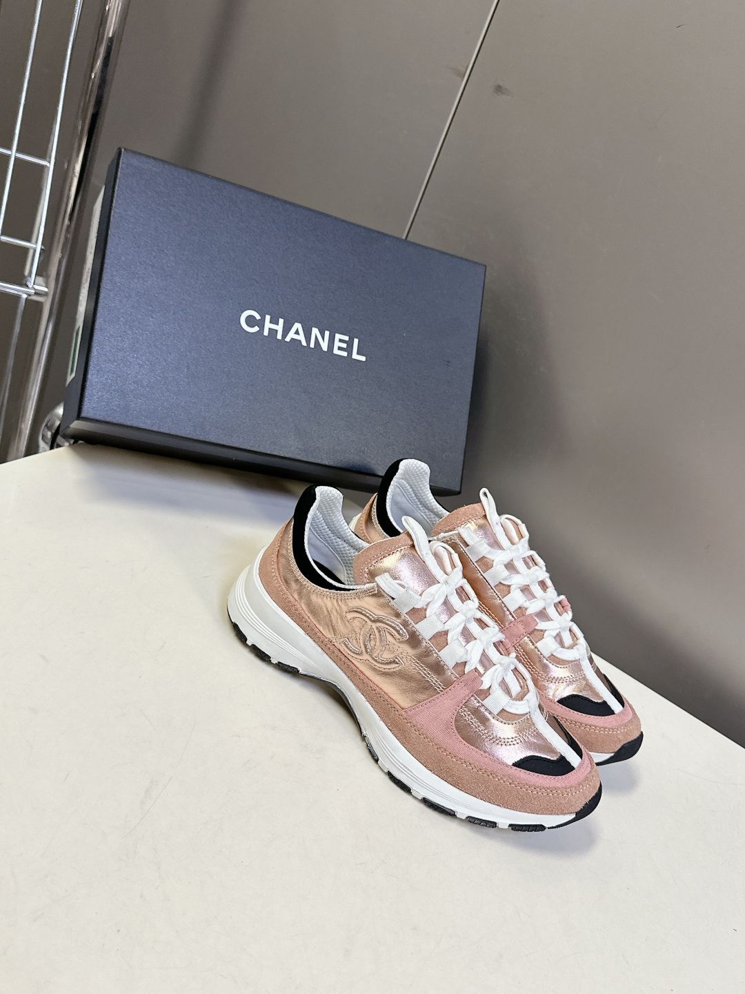 CHANEL シャネル 25A カジュアル スニーカー02-2 - メルカリ