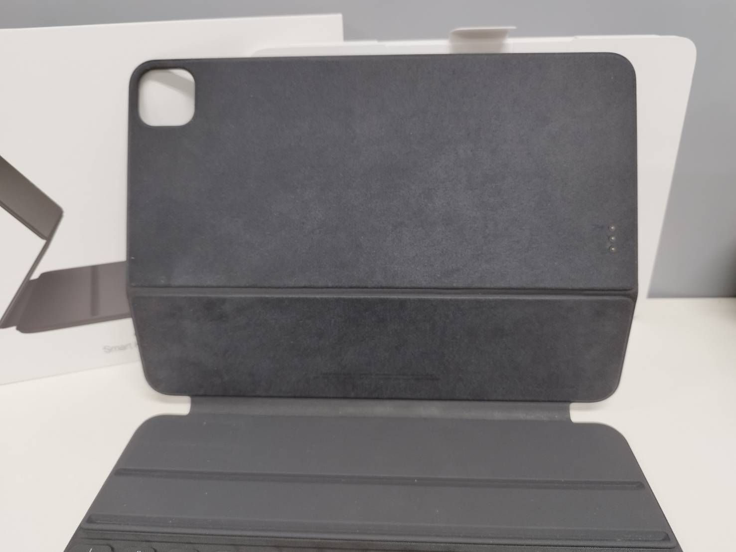 最新 iPad Smart Keyboard Folio/A2038/JIS配列〈MXNK2J/A〉 Smart